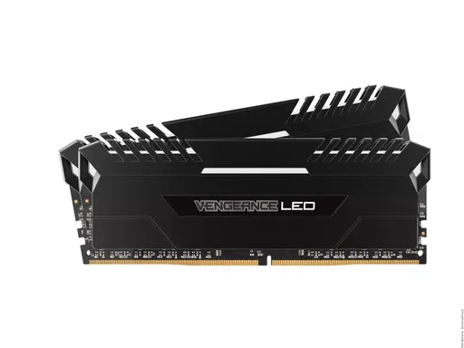 Memória Corsair Vengeance White LED 32GB Kit (2 X 16GB) DDR4 3000MHz PC4-24000